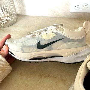 Nike Women’s Spark Sneaker